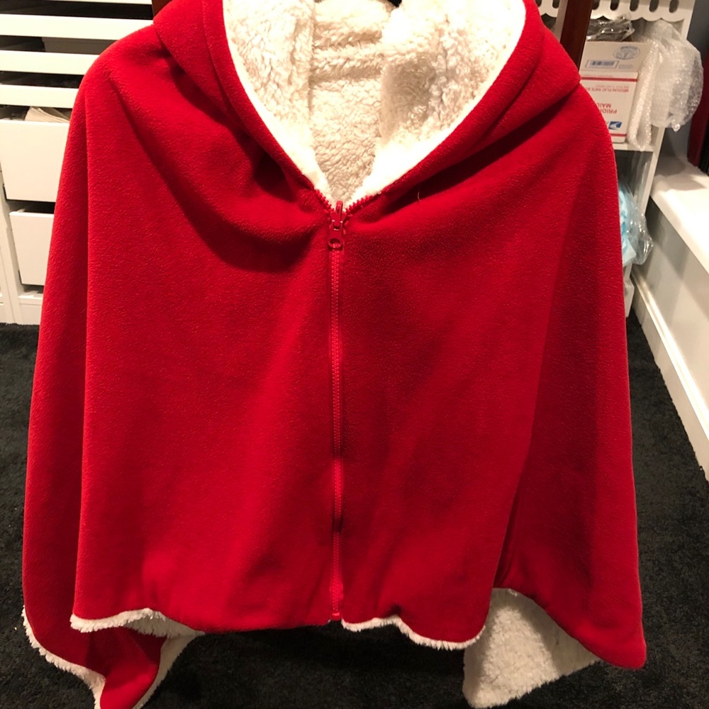 Fleece hooded cape